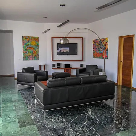 Casa Eliza Lajares